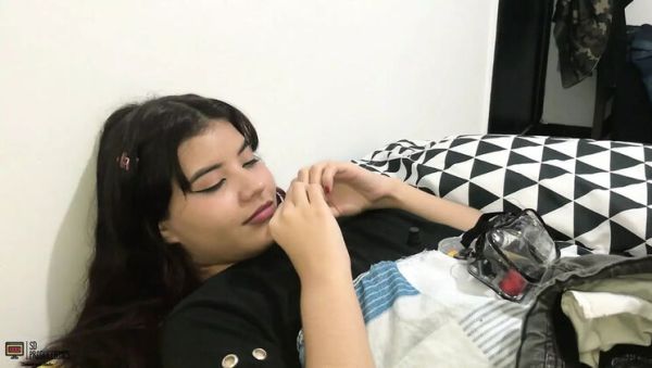 Skinny Latina teen gives deep throat blowjob and hard fuck - Homemade Spanish Porno - xxxfiles.com - Venezuela - Spain - India on v0d.com