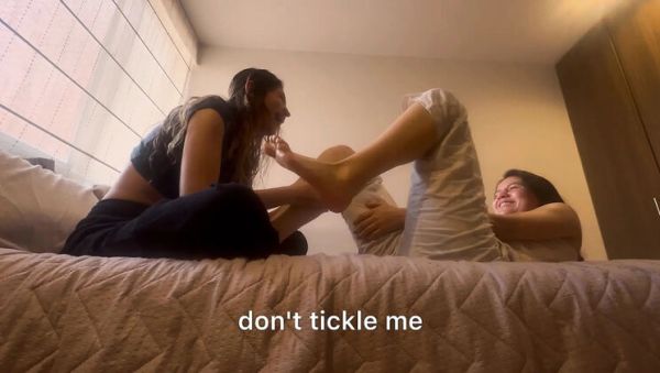 Scarlettandc Foot Slave Massage and Tickling - Latina Teen Soles Worship and Creamy Orgasm - xxxfiles.com - Spain - Colombia on v0d.com