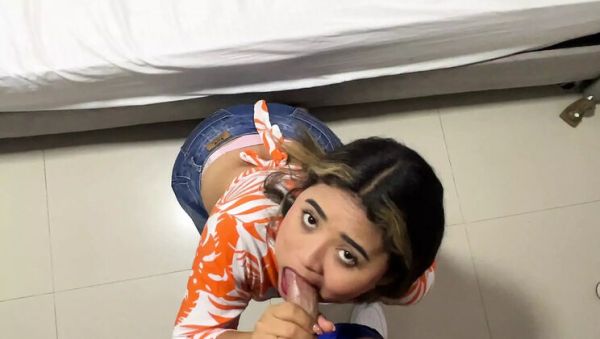Yohamedi Stepsister Deep Throat Blowjob - Big Cock Cumshot in Mouth Swallow - veryfreeporn.com - Colombia on v0d.com