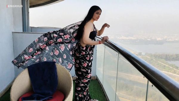 Indian Bhabhi Hardcore Fuck on 45th Floor with Delhi View - Desi Aunty Doggy Style & Blowjob - xxxfiles.com - India on v0d.com