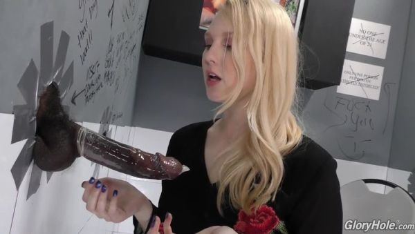 Lily Rader - xxxfiles.com on v0d.com