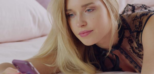 Freya Mayer on Kinky couple fucked sexy big ass teen. This milf just wants to suck some cock. - inxxx.com on v0d.com