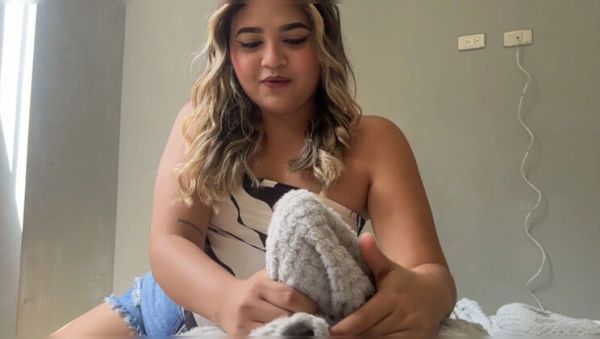 Stepsister sees my morning boner and swallows every drop of my cum - xxxfiles.com - Spain - Colombia on v0d.com
