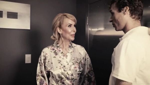 Erica Lauren Widow GILF Uses Grocery Boy as Sex Toy - xxxfiles.com on v0d.com