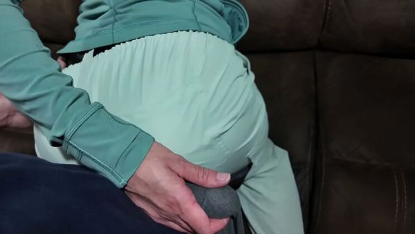 Babe in Ski Pants Grinds and Worships Ass - veryfreeporn.com on v0d.com