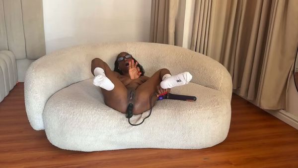 Spicyperry shows off her anal prolapse - porntry.com on v0d.com