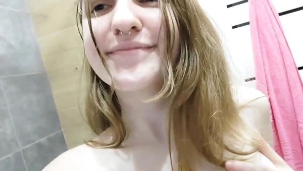 Wettest Russian Brunette Nitosha Solo Squirt Overflow Explosion - porntry.com - Russia on v0d.com