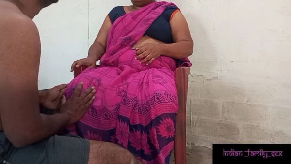Indian Stepmom Friend Catches Me Jerking Off - Big Natural Tits Desi Aunty HD - xxxfiles.com - India on v0d.com