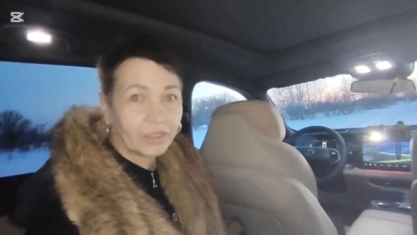 Winter Car Blowjob: Amateur Couple Sex in Snowy Drive - veryfreeporn.com - Russia on v0d.com
