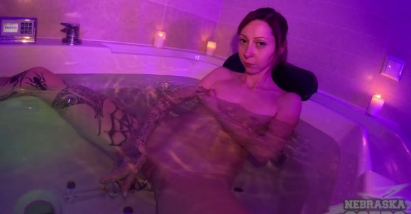 Skinny Bleikas play with t*** boobs and waterproof vibrators in the bathtub - alphaporno.com on v0d.com