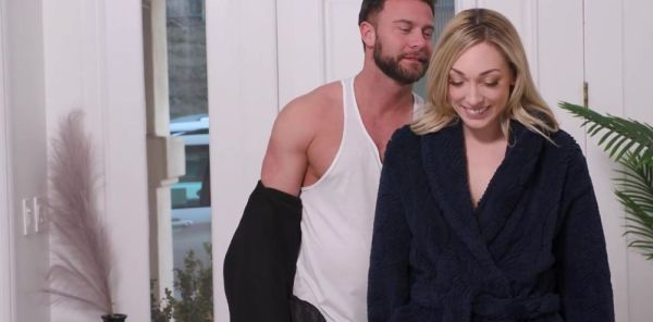 Wifey Lily LaBeau Sucks Seth Gamble - inxxx.com on v0d.com
