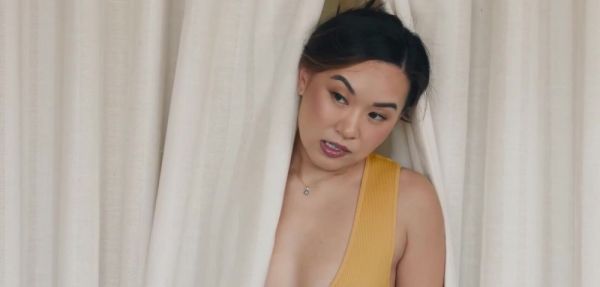 Asian Masseuse Kimmy Kimm Gives Massage - inxxx.com on v0d.com