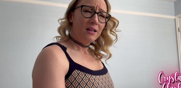 Stepmom Helps Me When Im Sick - inxxx.com on v0d.com