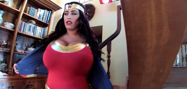 Wonder Woman GoPro 2 - theyarehuge.com on v0d.com