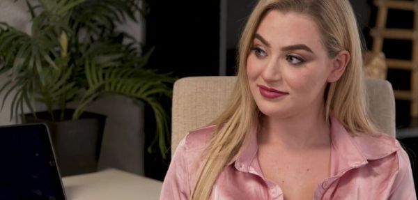 Trimmed Blonde Reporter Tits Get Cum Covered For A Cover! - theyarehuge.com on v0d.com