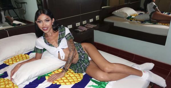Thai college babe in a miniskirt gets an oily rubdown before giving an unforgettable BJ - alphaporno.com - Thailand on v0d.com