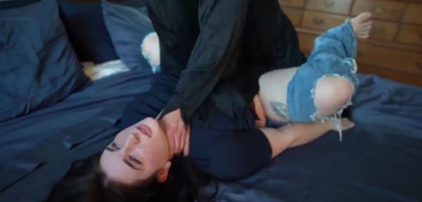Big Booty BBW Gets Her Pussy Wrecked by Home Intruder's Big Cock - Paige Steele, Steve Rickz - inxxx.com on v0d.com